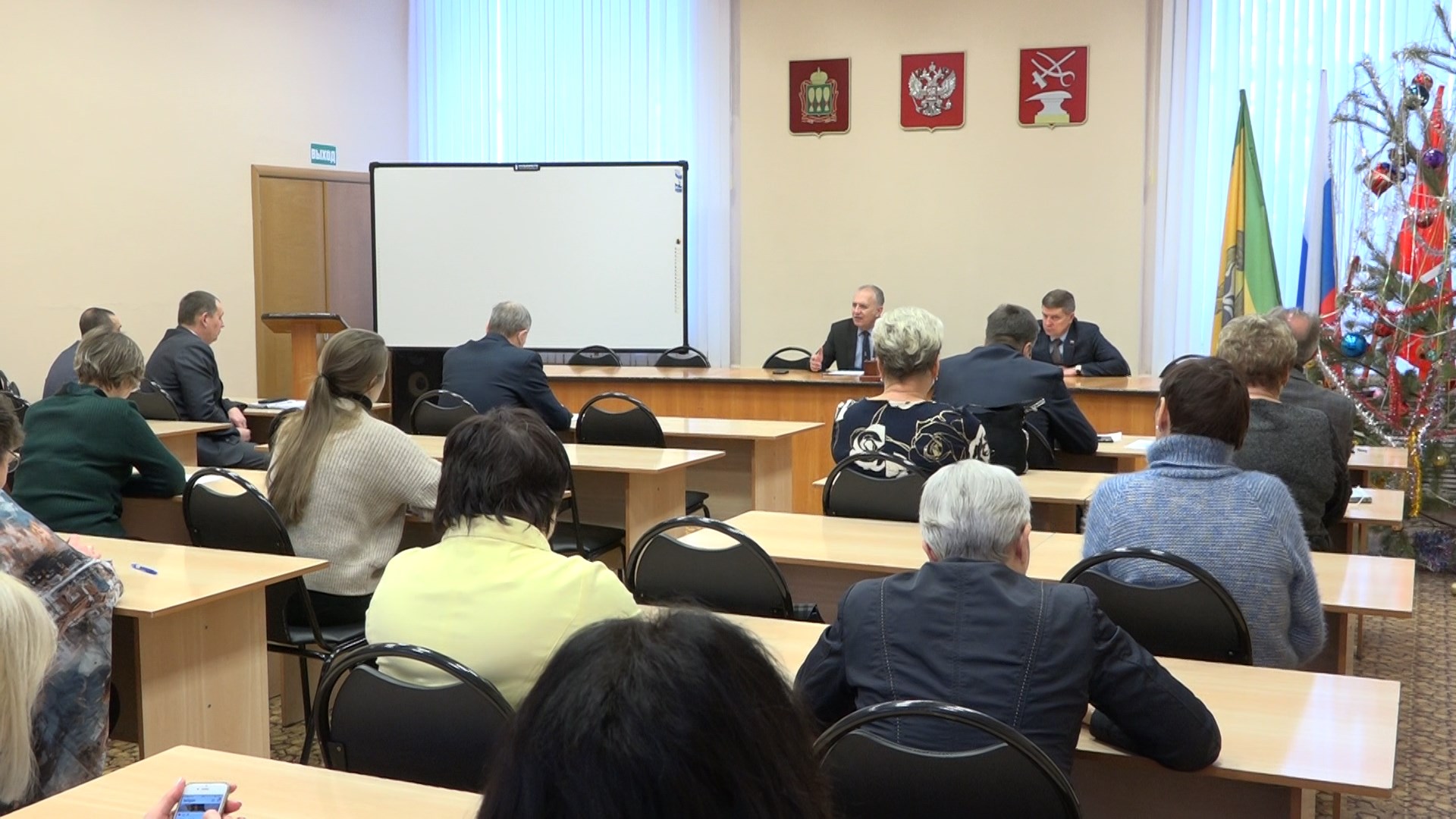 В Кузнецке из-за омикрона школы подготовят к переходу на «удаленку»