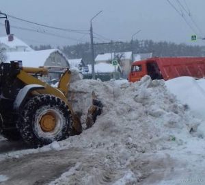 За выходные с пензенских улиц вывезли более 15 тысяч кубометров снега