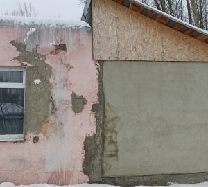 В Пензе юные спортсмены вынуждены заниматься в школе с текущей крышей