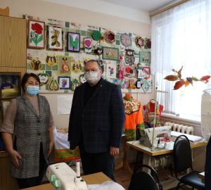 Мельниченко поручил обновить оборудование школы-интерната в Неверкинском районе