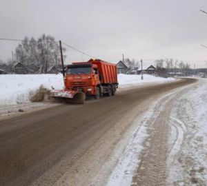 В выходные на пензенские дороги высыпали более 6000 тон противогололедной смеси