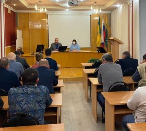 После вмешательства прокуратуры управляйки собрали в мэрии Пензы