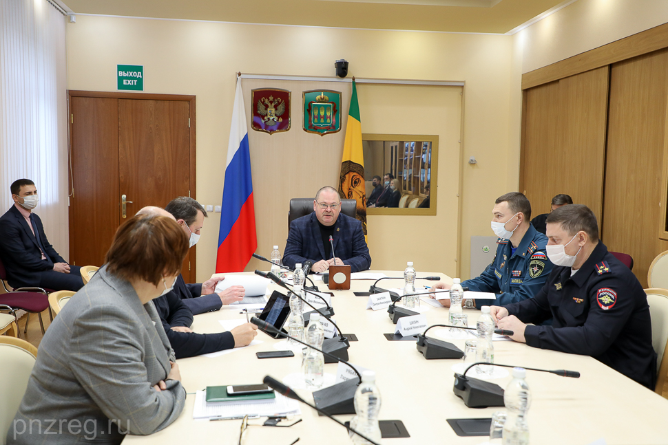 Мельниченко поручил оборудовать жилые помещения устройствами пожарного оповещения