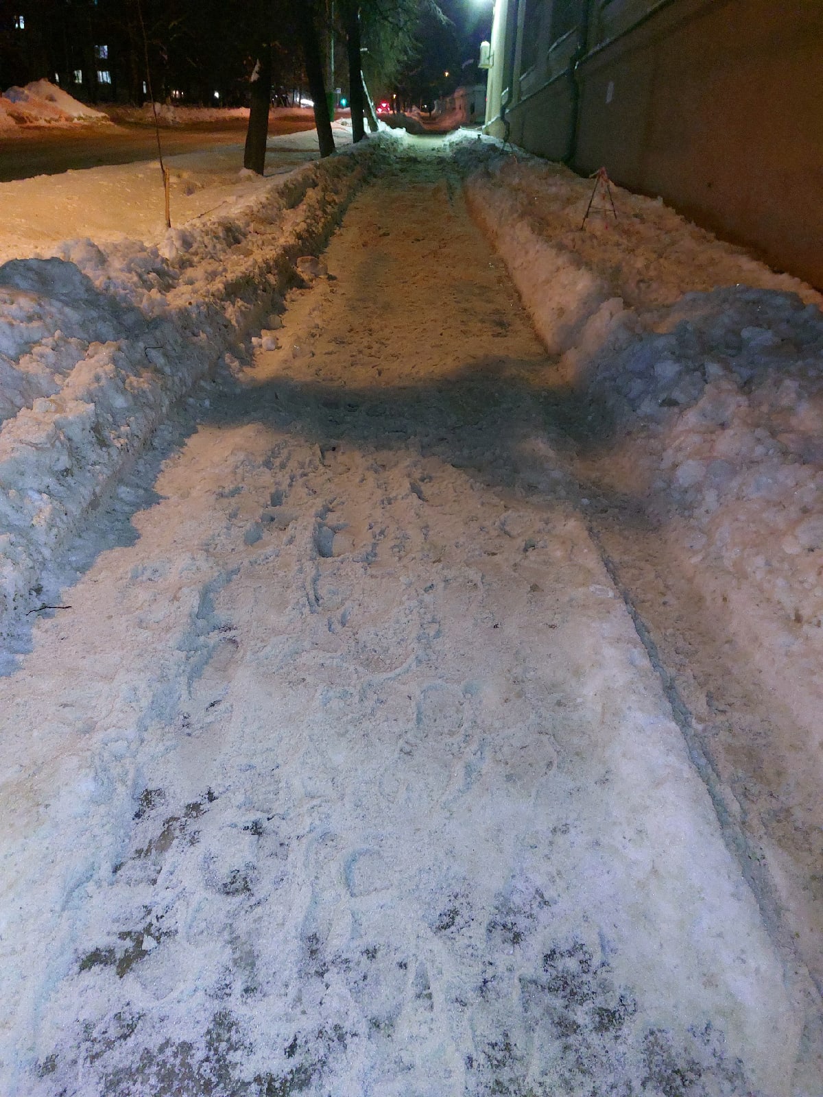 Пензенцы пожаловались на заваленные льдинами дороги