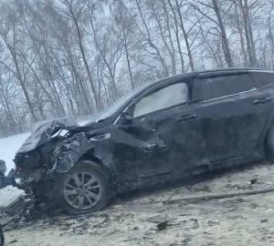 После жестокой аварии в Мокшанском районе женщину увезли в больницу