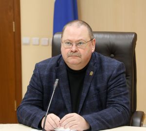 Мельниченко поддержал идею поднять зарплату муниципальным чиновникам