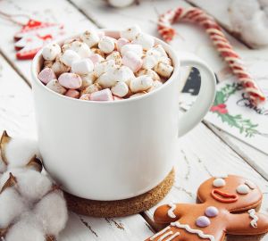 17% россиян за новогодние праздники поправляются на 5 килограмм