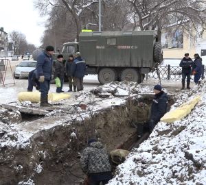 В Кузнецке проходят работы по замене участка теплотрассы