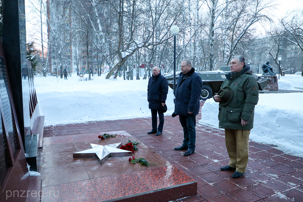 Мельниченко почтил память воинов-интернационалистов