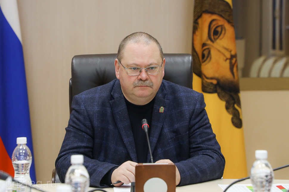 Мельниченко: дети, прибывшие из ДНР и ЛНР с понедельника должны начать учиться