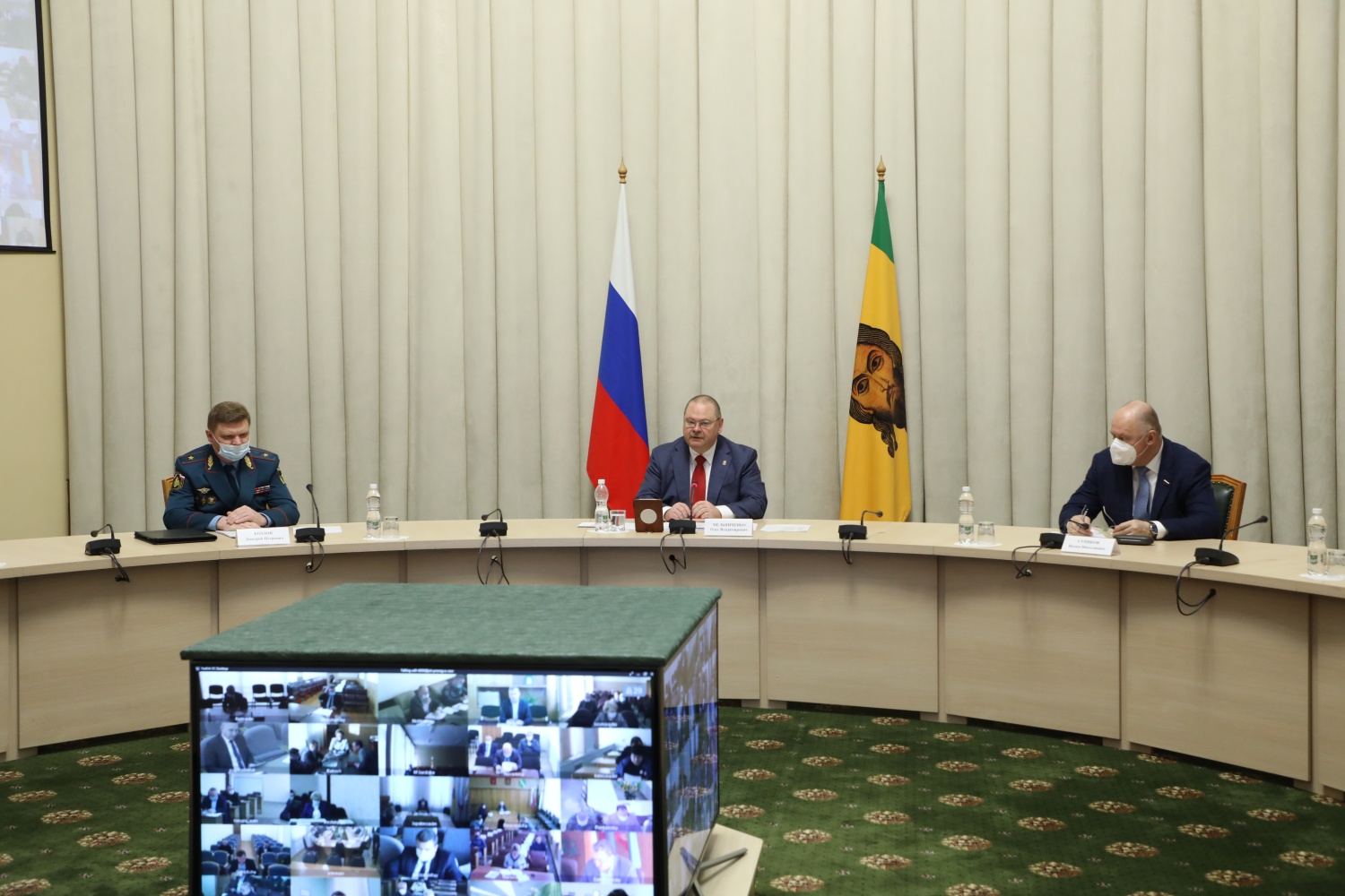 Мельниченко поручил принять меры в период надвигающихся паводков