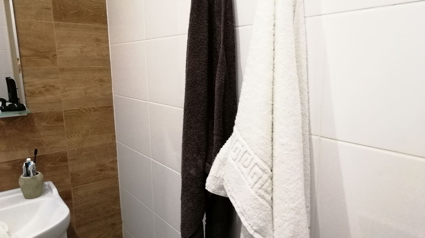 Пензенская управляйка не помогла пенсионерке, когда у той из трубы в ванной потек кипяток