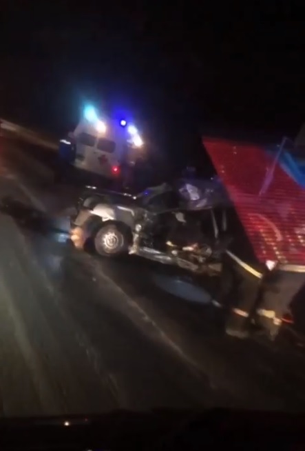 На М5 в страшном ДТП с фурой погиб молодой мужчина