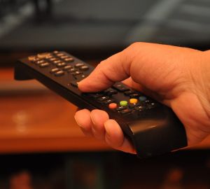 В Кузнецке посиделка приятелей окончилась похищением телевизора