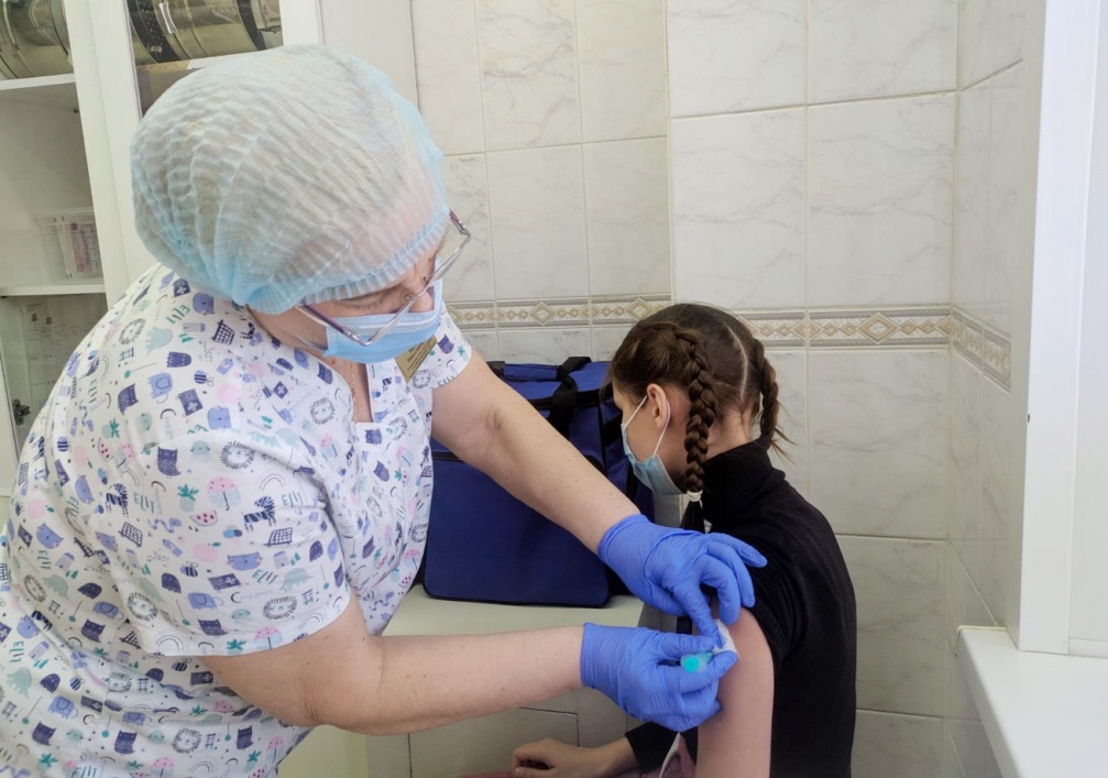 В Пензе подростки завершили вакцинацию от коронавируса