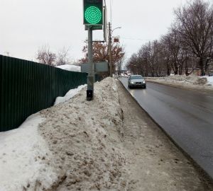 Пензенцы бьют тревогу: школьники оказались в опасности из-за закопанного светофора