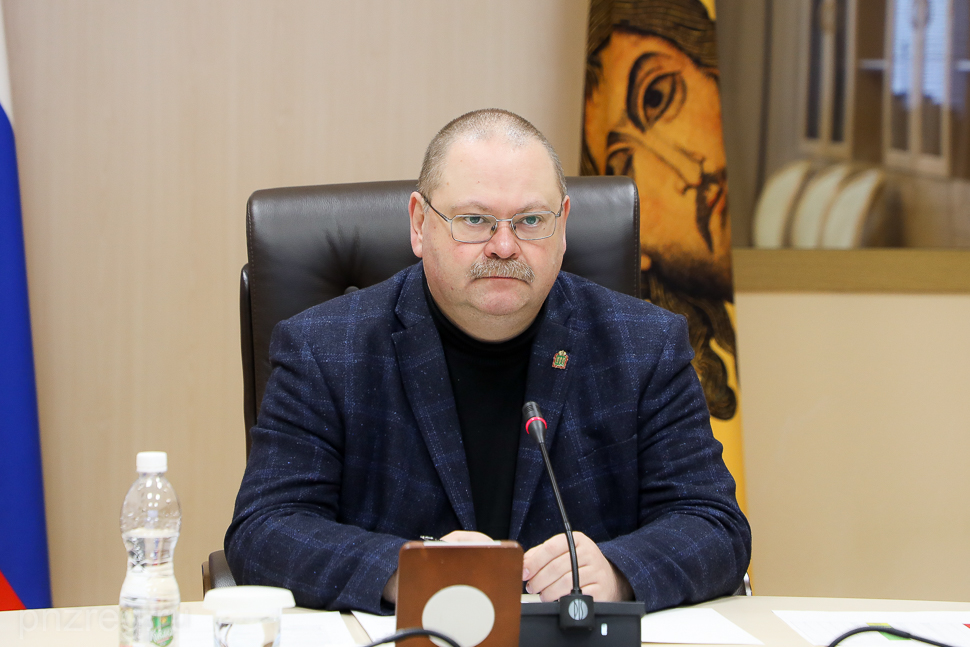 Мельниченко поручил увеличить объём экспорта продукции глубокой переработки в сфере АПК