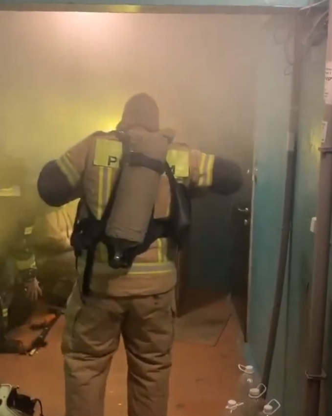 Стали известны возможные причины задымления на улице Кижеватова