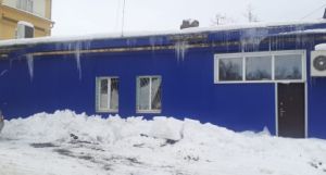 Падением наледи на ребенка в Кузнецке заинтересовалось следствие