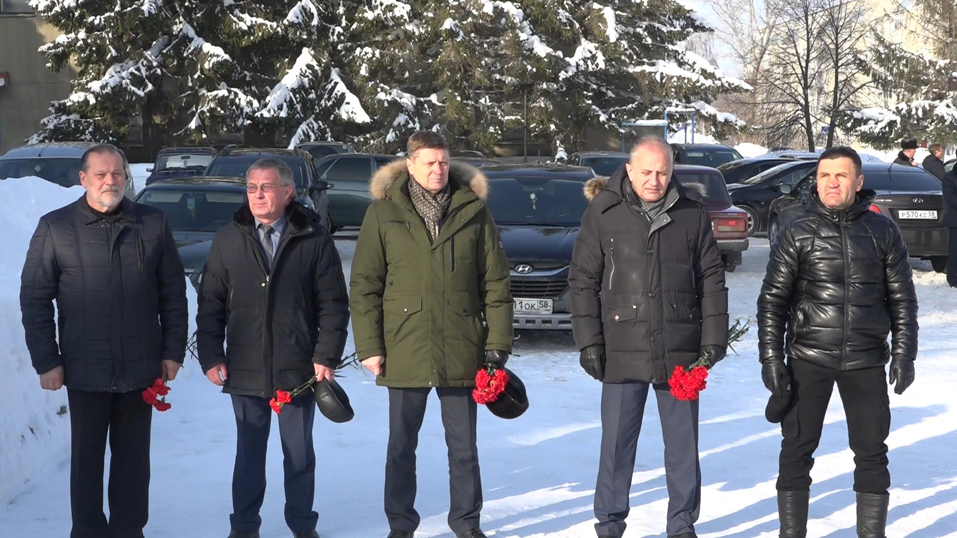 В феврале 2022 года в Кузнецке почтили память погибших в Афганистане