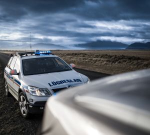 19-летний подросток отпилил женщине ступни, чтобы вернуть долги