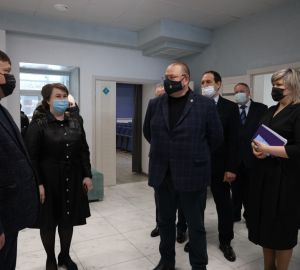 Мельниченко распорядился организовать мероприятия в отремонтированном ДК в Лунино