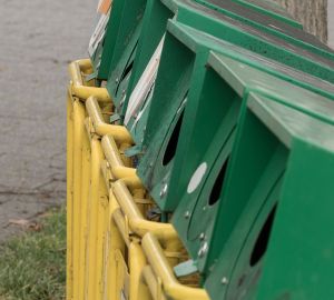 Пензенцев попросили не оставлять машины рядом с мусорными площадками