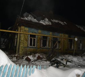 В Сосновоборске два пенсионера заживо сгорели в собственном доме