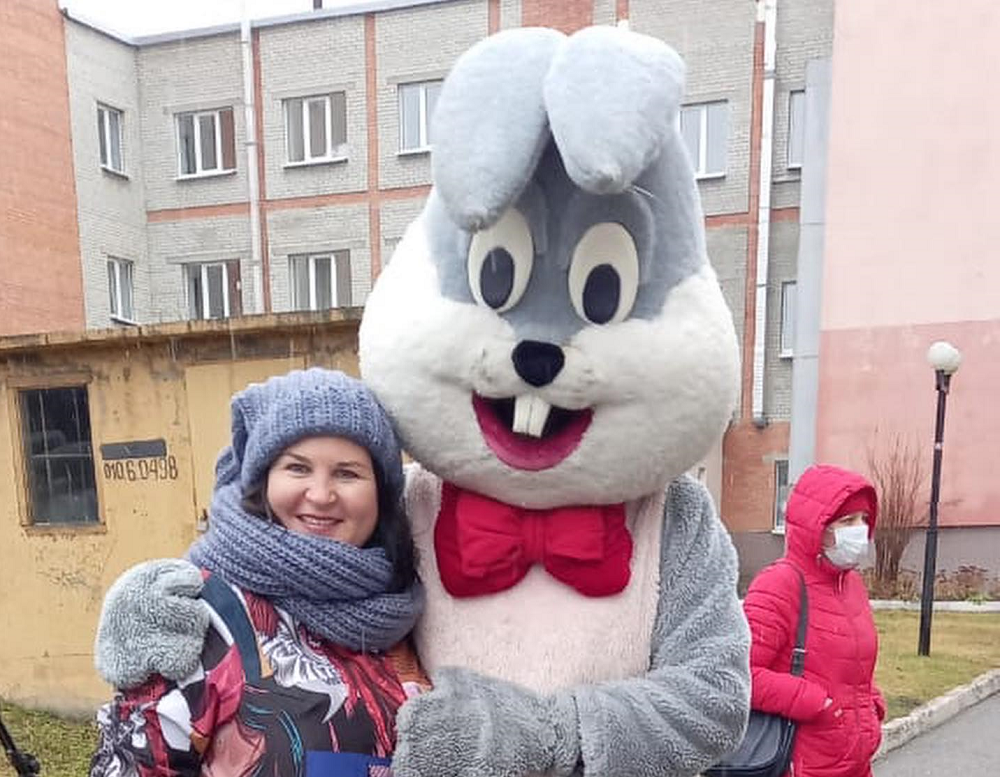 Союз женщин организовал творческую акцию в поддержку детей, больных ковидом