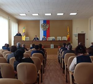 Глава администрации Шемышейского района досрочно покинул свой пост