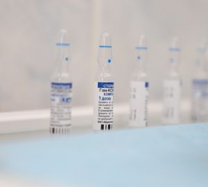 Воробьева опровергла мнение, что вакцина оказывает влияние на репродуктивную функцию