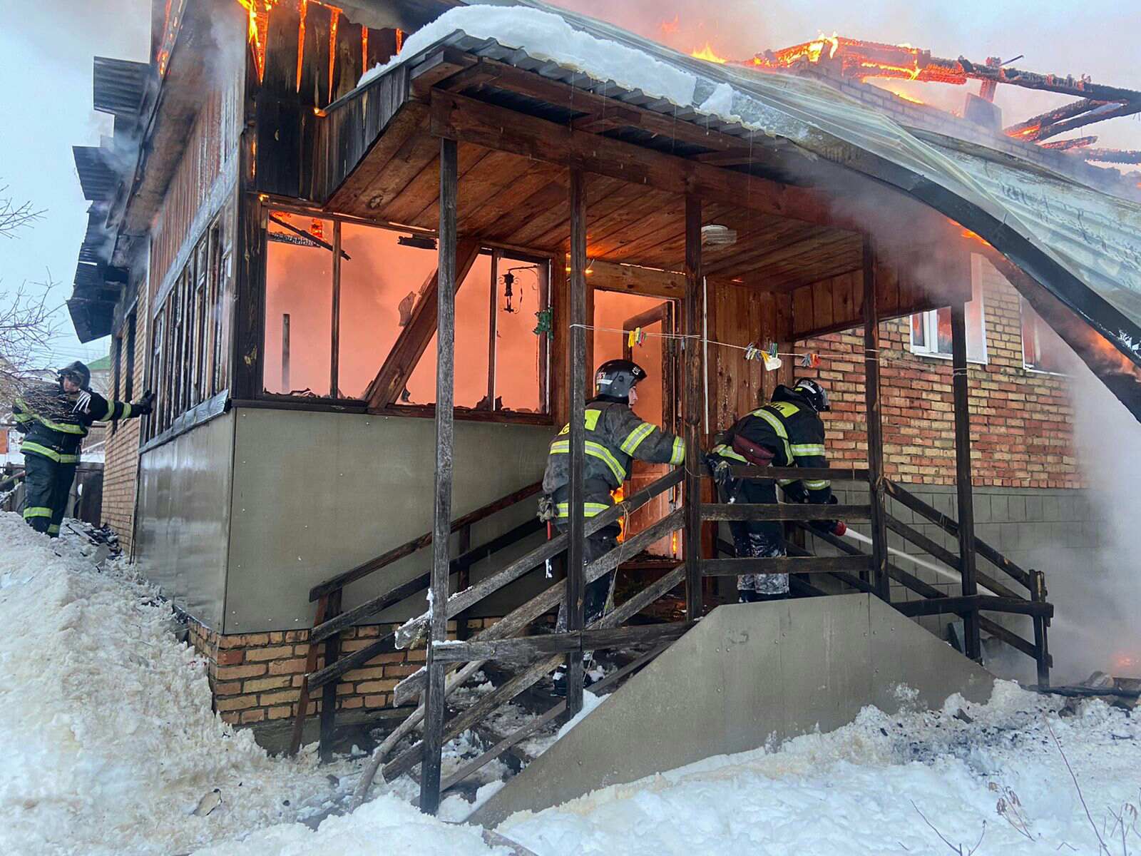 Утром в Заре до тла выгорел частный дом
