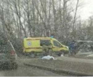 Водитель легковушки на Аустрина насмерть сбил пешехода