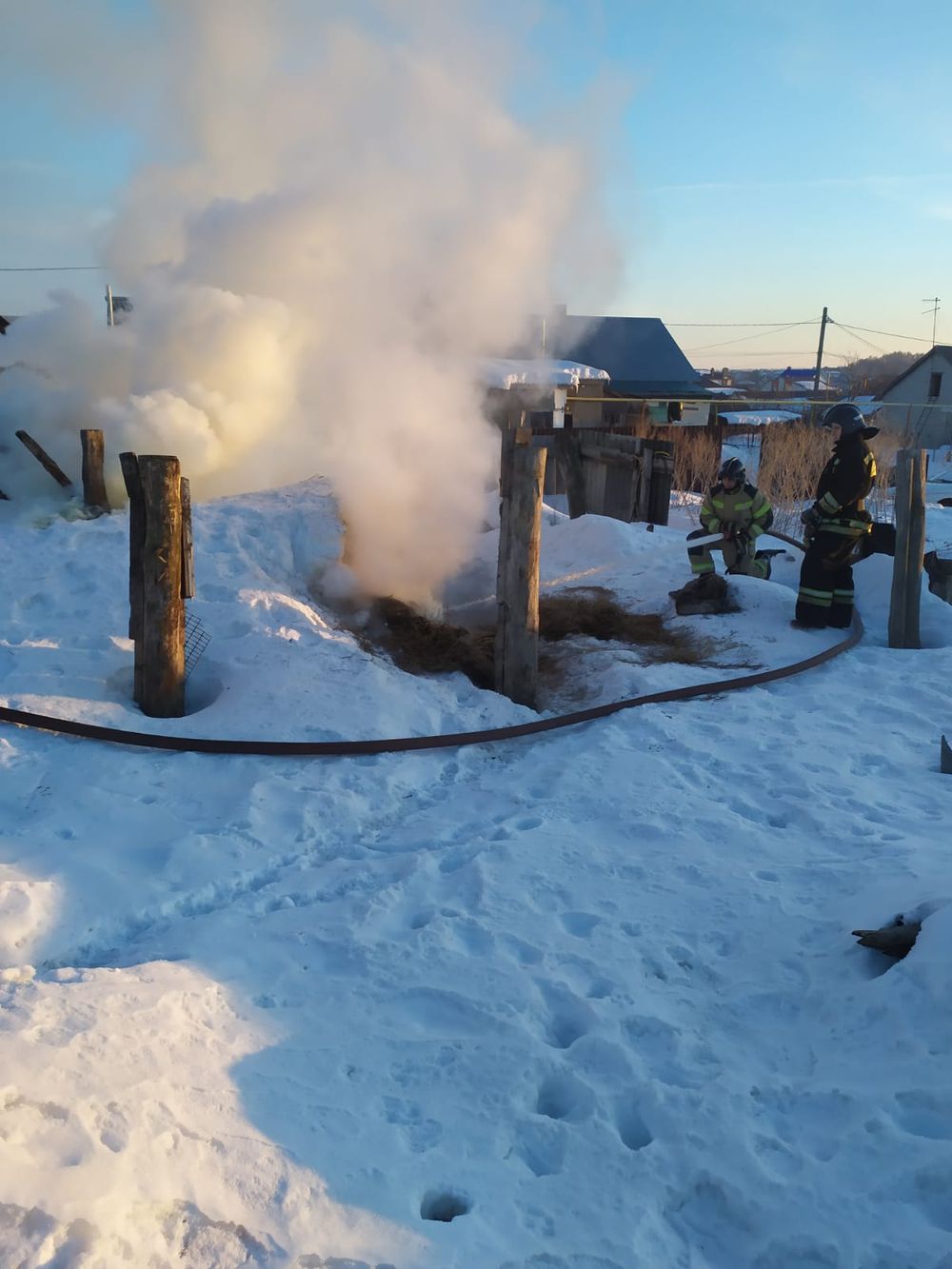 В выходные под Пензой загорелся частный дом