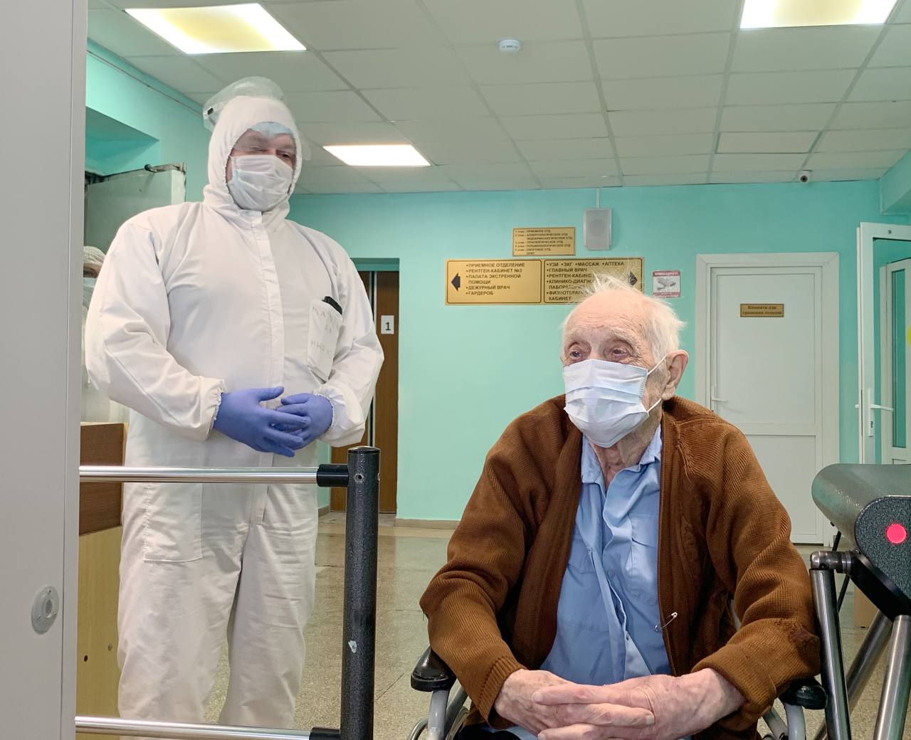 В Пензе врачи за 2 недели поставили на ноги 101-летнего пациента с COVID