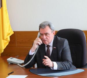 Валерий Лидин ответил на вопросы пензенцев о ремонте дорог, освещении и водоснабжении