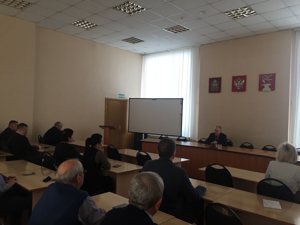 В Кузнецке мэр пообещал оказать поддержку предпринимателям