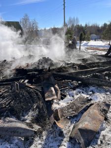 В Бессоновском районе от дома ничего не осталось после пожара