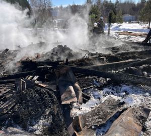 В Бессоновском районе от дома ничего не осталось после пожара
