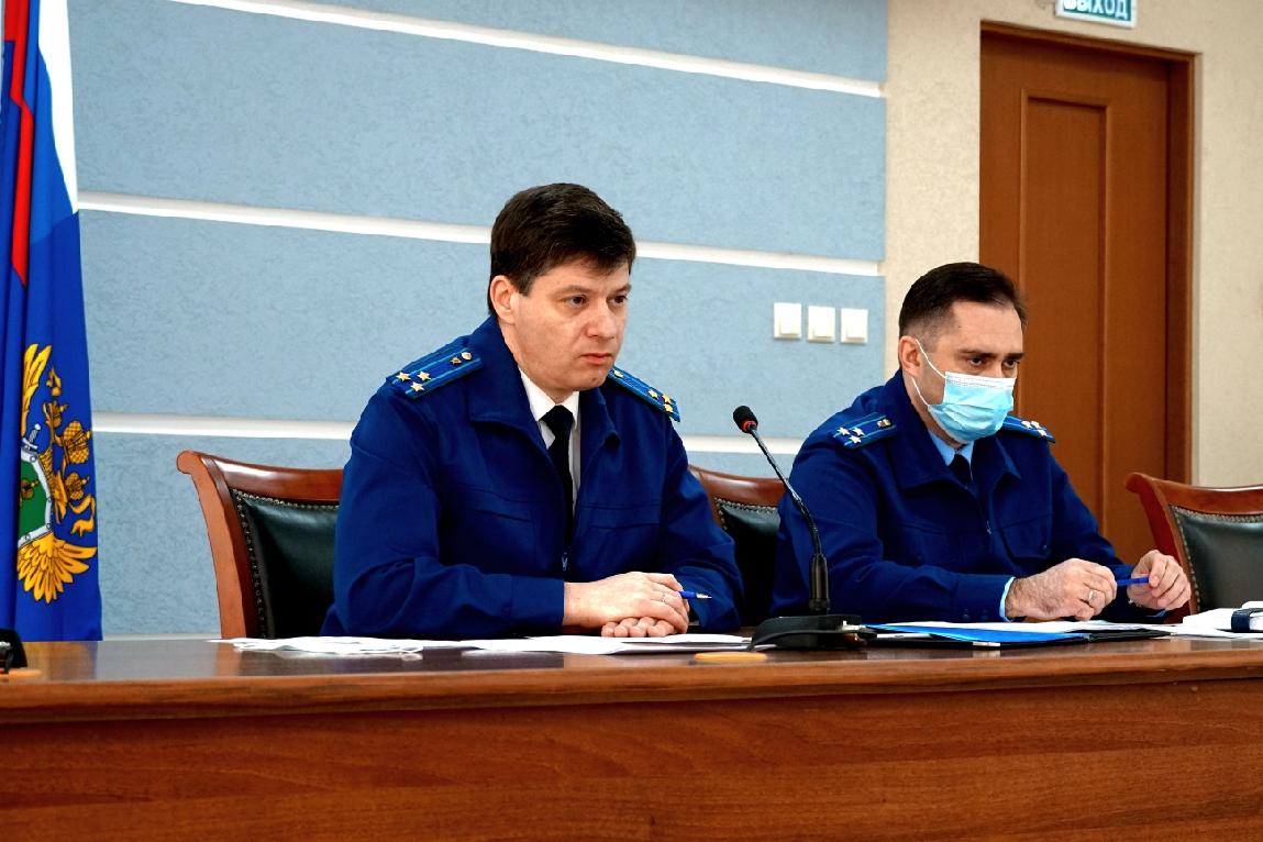 Кузнечане пожаловались прокурору на высокие цены и плохие дороги