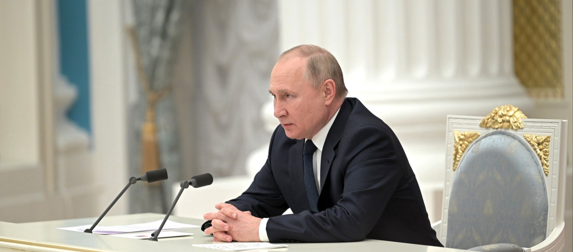 Путин объявил об увеличении пенсий и зарплат бюджетников