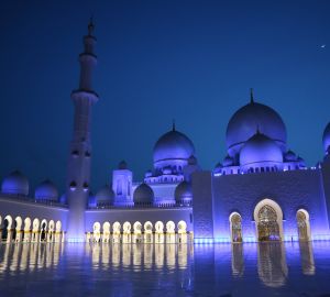 Власти ОАЭ смягчили правила въезда для российских туристов