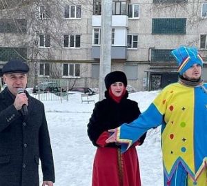 Иван Краснов поздравил жителей своего избирательного округа с Масленицей