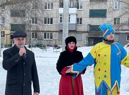Иван Краснов поздравил жителей своего избирательного округа с Масленицей