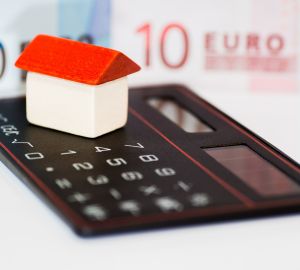 Президент России распорядился повысить ставку по льготной ипотеке