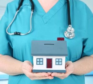 Девять врачей бесплатно получат квартиры в Сердобске