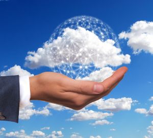 Россиянам рекомендовали скопировать данные из облаков Google и iCloud