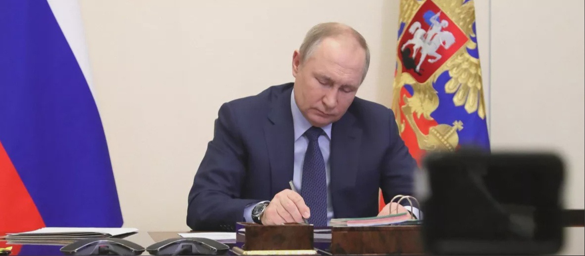 Путин присвоил участникам операции на Украине статус ветеранов