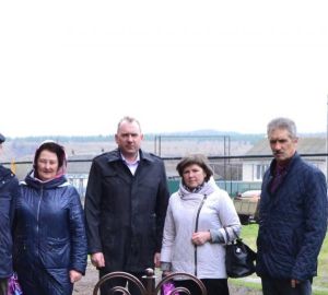 Владимир Вдонин помог открыть родник и восстановить захоронение служителя храма