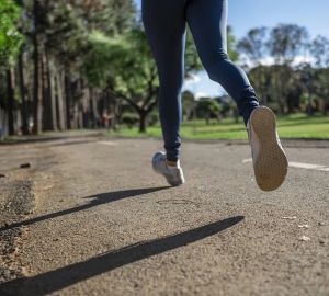 Жителей Кузнецка пригласили пройти 10 000 шагов в городском парке